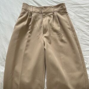 Abercrombie women’s trousers